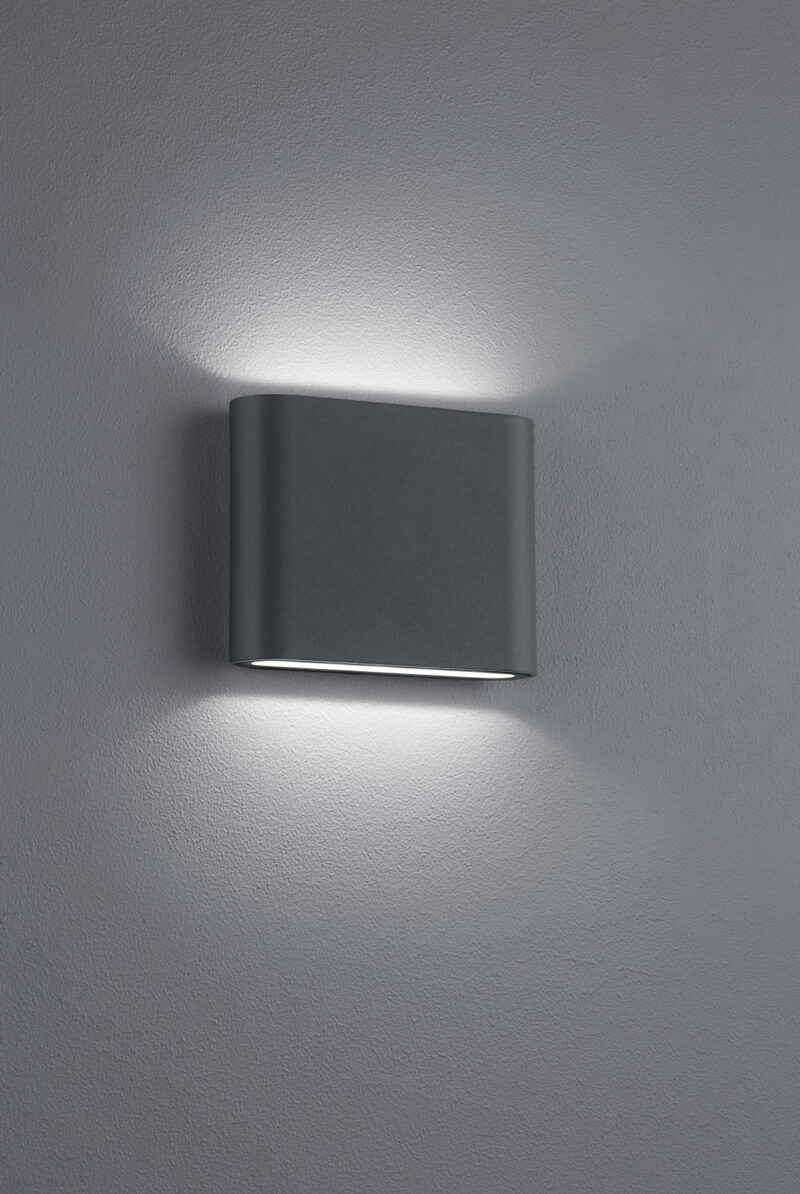 227560242.jpg