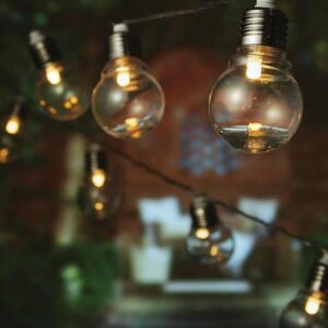 PARTY LED, 20 LED ΜΕ ΠΛΑΣΤΙΚΟΥΣ ΔΙΑΦΑΝΟΥΣ ΓΛΟΥΜΠΟΥΣ 5cm,  31V ADAPTOR, ΔΙΑΦΑΝΟ ΚΑΛΩΔΙΟ, ΘΕΡΜΟ ΛΕΥΚΟ LED, ΠΡΟΕΚΤΑΣΗ ΠΑΡΟΧΗΣ 1m, ΑΝΑ 20cm, ΙΡ44 EUROLAMP - 600-80000