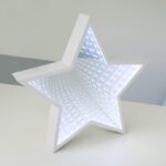 INFINITY MIRROR TUNNEL LAMP”, STAR”, 59 LED ΛΑΜΠΑΚΙΑ ΜΕ ΜΠΑΤΑΡΙΑ(3xAA) ΨΥΧΡΟ ΛΕΥΚΟ IP20 29x5x29cm ACA - XSTARMIR292A