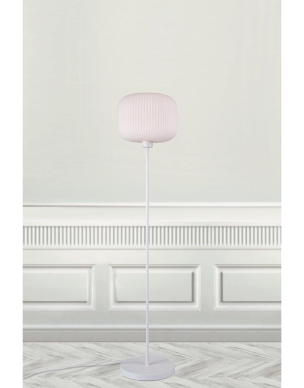 Milford | Floor lamp | White - 1-NR48924001
